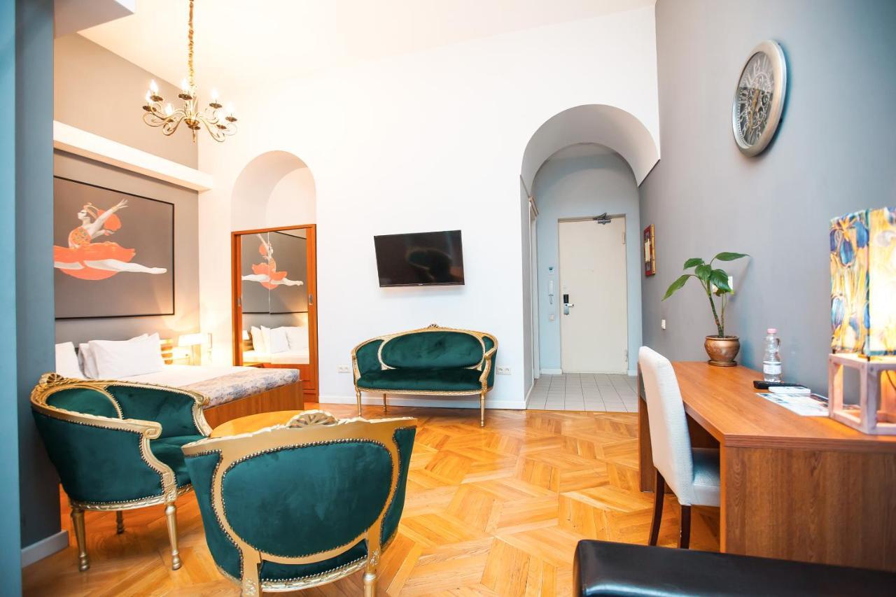 Rustaveli Hotel Tbilisi ภายนอก รูปภาพ